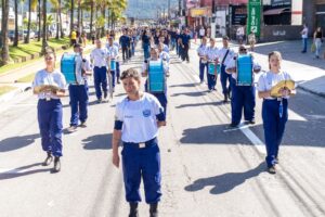 Fanfarra (2)